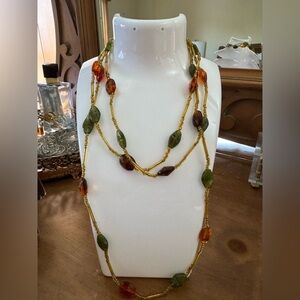 Elegant 🎁 Green and Amber Beaded Necklace 🎁